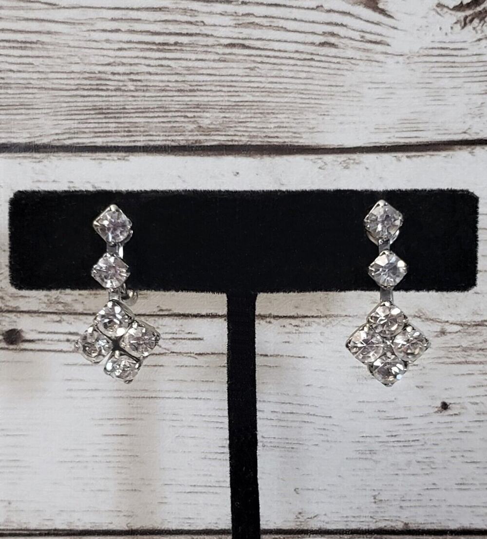 Vintage Screw Back Earrings 1" Long Stylish Clear Gem Dangle - One Gem Missing
